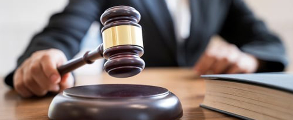How Tenant Eviction Solicitors Can Help Landlords Reclaim Property